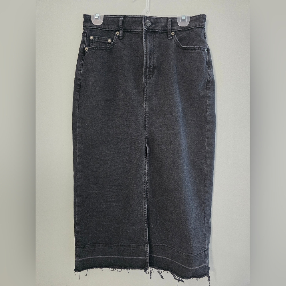 GAP Dark Gray Denim Skirt - Petite